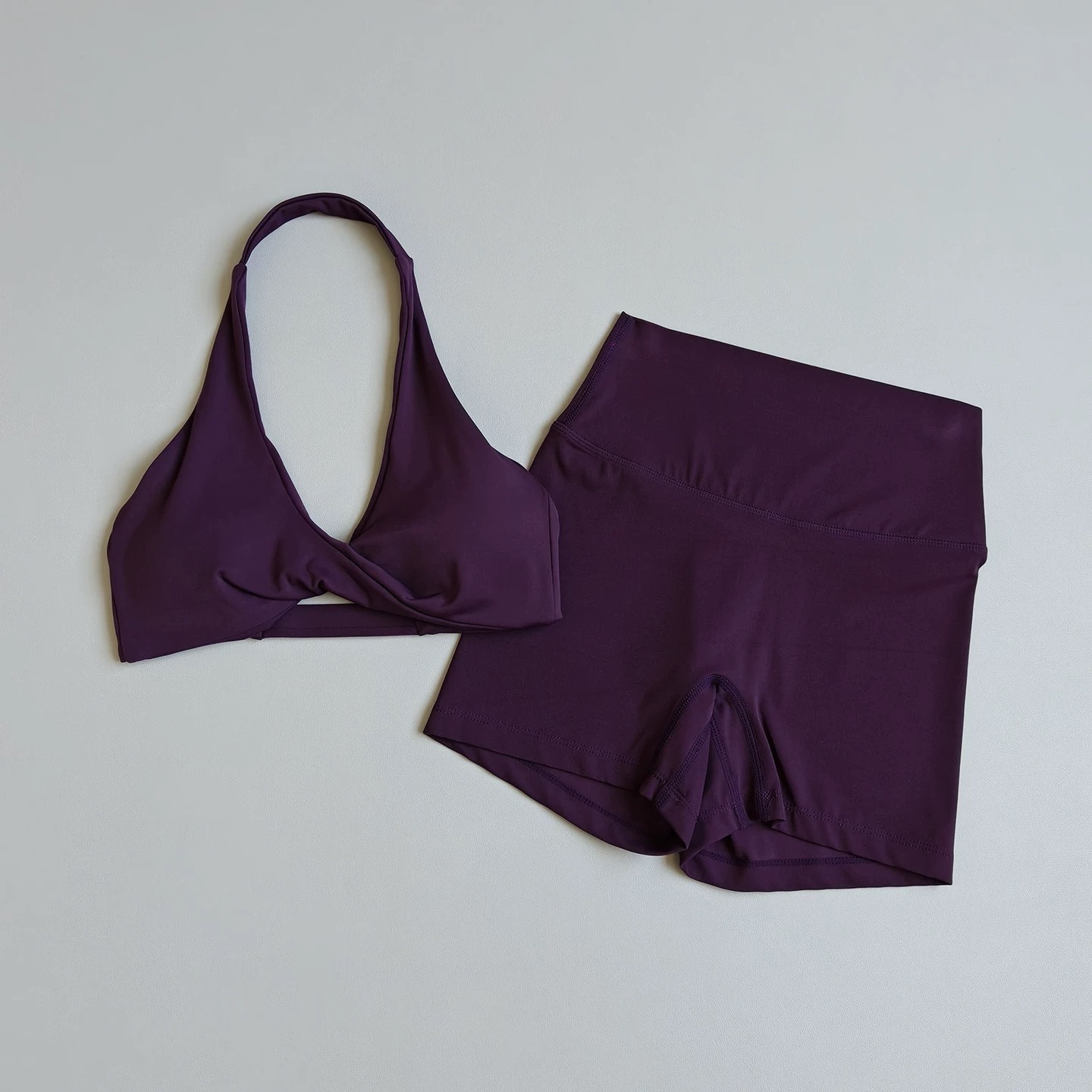 طقم ملابس يوغا نسائي مكون من ق - مراجعة Sports Bra Racerback وسعره